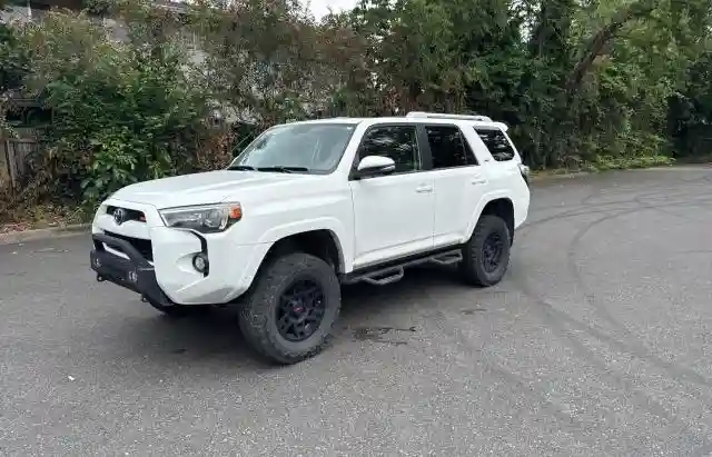 JTEBU5JR1H5434672 2017 TOYOTA 4RUNNER-1
