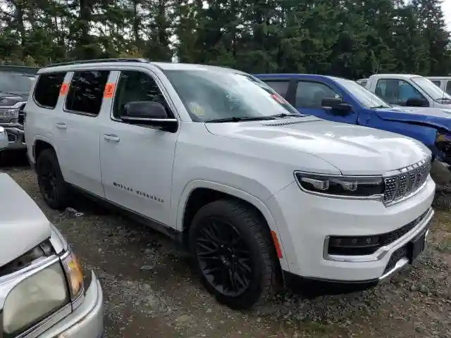 1C4SJVEJ1PS560841 2023 JEEP GRAND WAGO-3