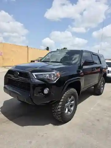 JTEBU5JR4J5577833 2018 TOYOTA 4RUNNER-1