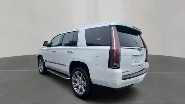 1GYS4BKJ1G R32394 2016 CADILLAC ESCALADE-2