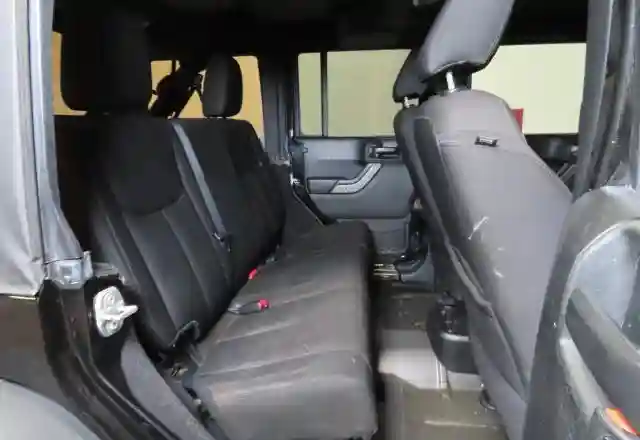 1C4HJWDG8JL927497 2018 JEEP WRANGLER-5