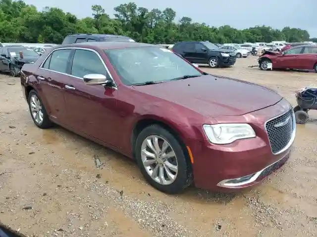 2C3CCAKG5KH542945 2019 CHRYSLER 300-3