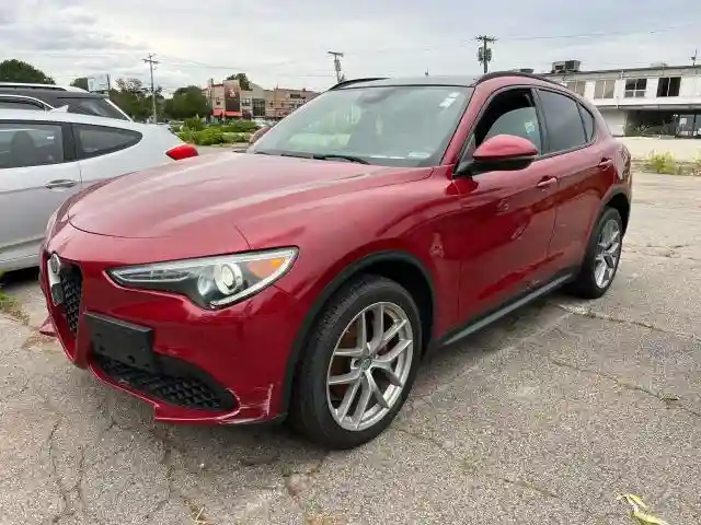 ZASFAKNN7J7B67480 2018 ALFA ROMEO STELVIO-1