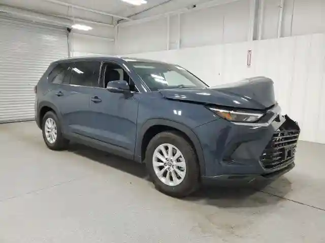 5TDAAAA5XSS024890 2025 TOYOTA GRAND HIGH-3