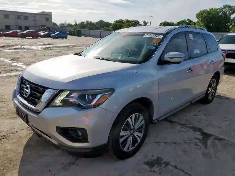 5N1DR2MN1HC678738 2017 NISSAN PATHFINDER-0