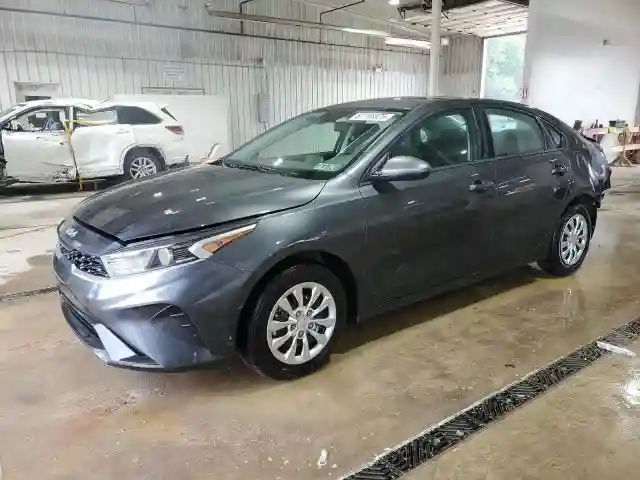 3KPF24AD2PE685410 2023 KIA FORTE-0