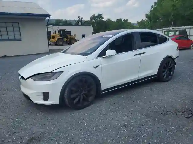 5YJXCBE21HF044498 2017 TESLA MODEL X-0