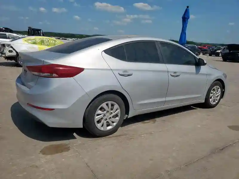 5NPD74LF9JH226742 2018 HYUNDAI ELANTRA-2