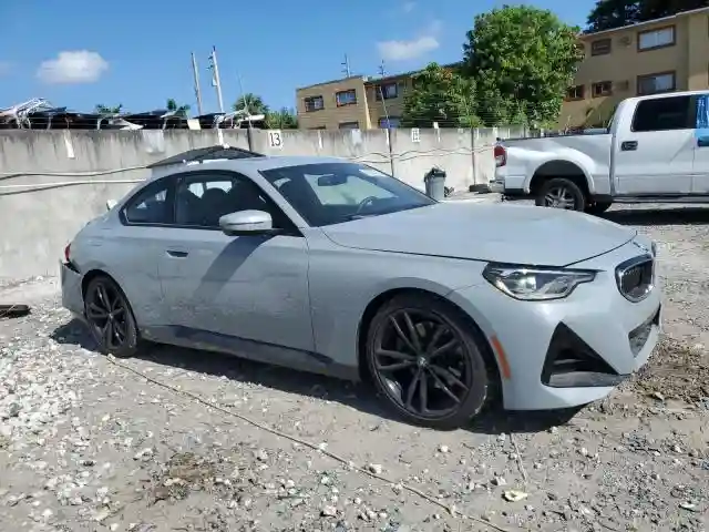 3MW23CM06N8C59212 2022 BMW 2 SERIES-3