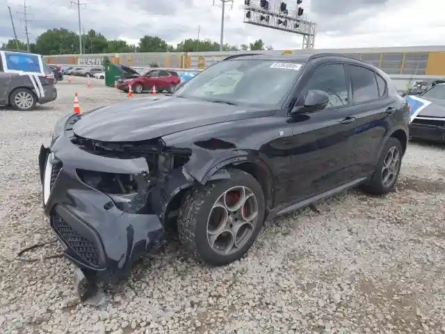 ZASPAKBN1N7D38304 2022 ALFA ROMEO STELVIO-0