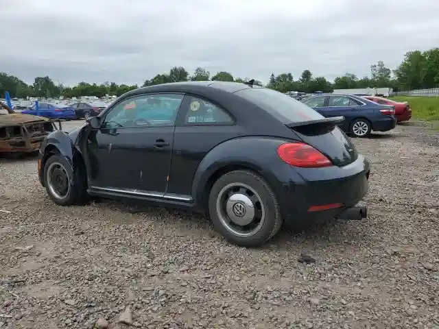 3VWF17AT9FM609812 2015 VOLKSWAGEN BEETLE-1