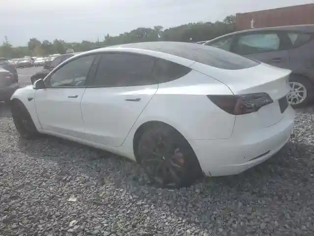 5YJ3E1EB1NF194688 2022 TESLA MODEL 3-1