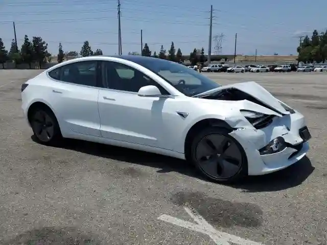 5YJ3E1EA5JF076838 2018 TESLA MODEL 3-3