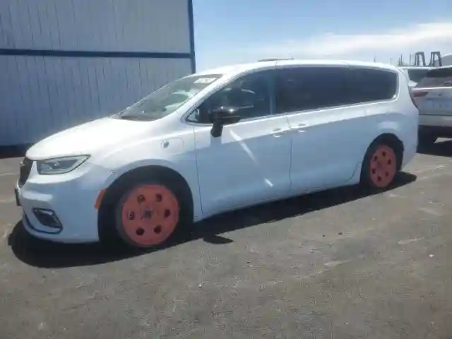 2C4RC1S71RR156596 2024 CHRYSLER PACIFICA-0