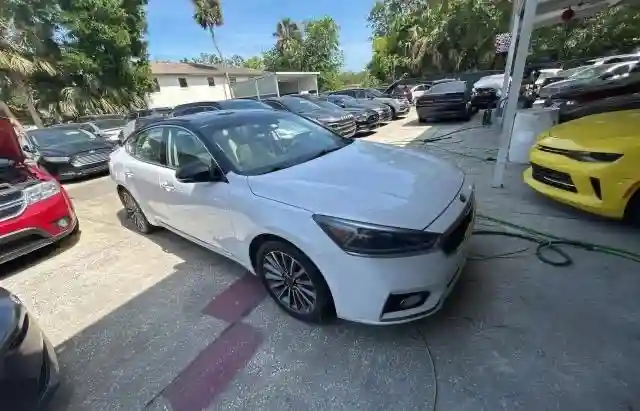 KNALC4J1XH5063296 2017 KIA CADENZA-0