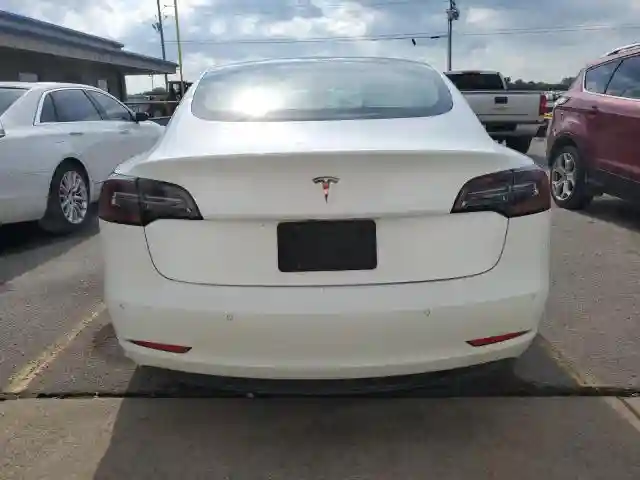 5YJ3E1EA8KF486793 2019 TESLA MODEL 3-5