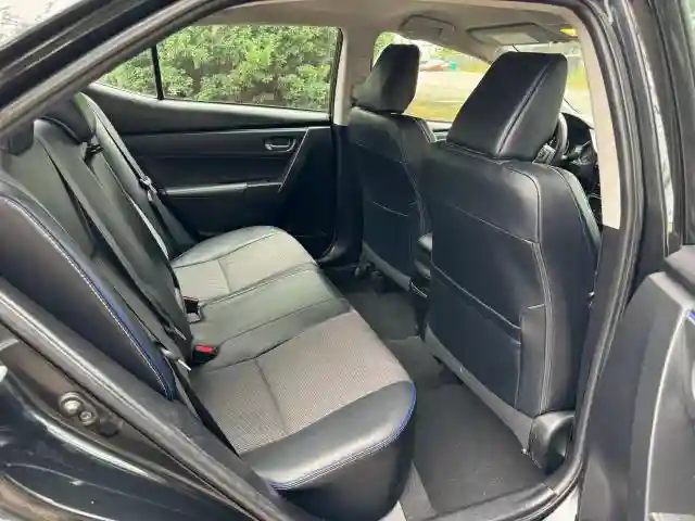 2C3CCABG5JH313938 2018 CHRYSLER 300-5
