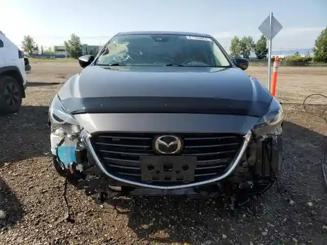 3MZBN1W36JM225021 2018 MAZDA 3-4