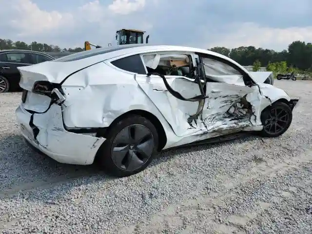 5YJ3E1EA6KF397269 2019 TESLA MODEL 3-2