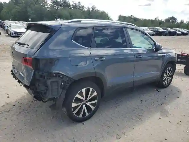 3VVWX7B23NM028670 2022 VOLKSWAGEN TAOS SE-2