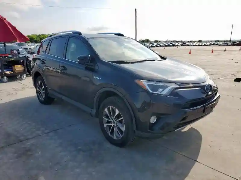JTMRJREV7JD169035 2018 TOYOTA RAV4-3