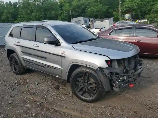 1C4RJFLTXHC700177 2017 JEEP GRAND CHEROKEE-3
