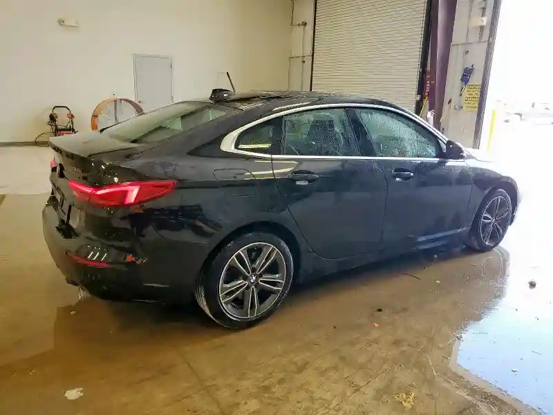 WBA53AK00R7R69444 2024 BMW 2 SERIES-2