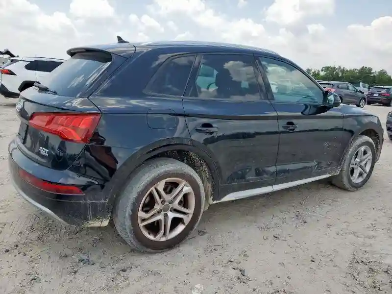 WA1ANAFY1J2140261 2018 AUDI Q5-2