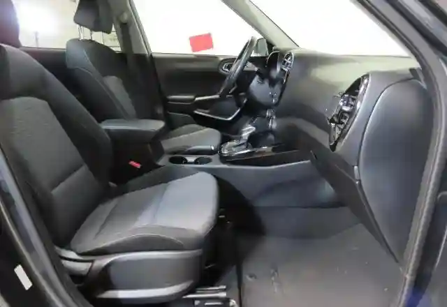 KNDJ33AU4P7203134 2023 KIA SOUL-4