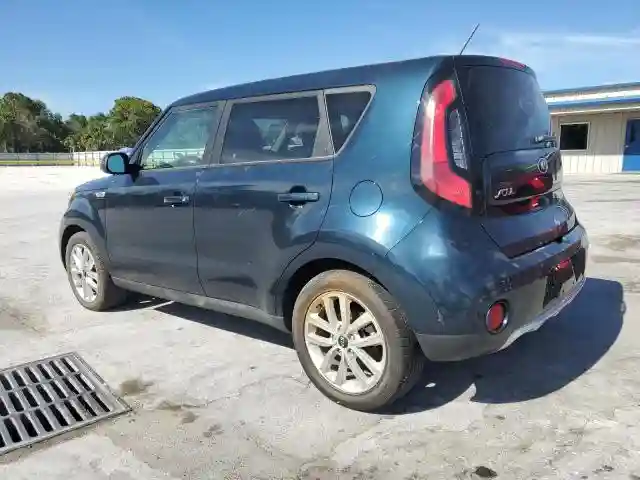 KNDJP3A56H7424782 2017 KIA SOUL-1