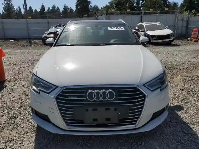 WAUUPBFFXHA041081 2017 AUDI A3-4