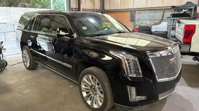 1GYS4KKJ5GR453707 2016 CADILLAC ESCALADE-0