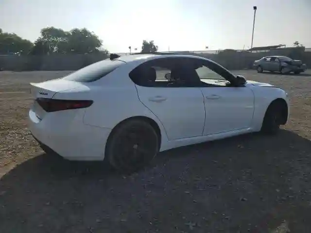 ZARFAMAN3K7620432 2019 ALFA ROMEO GIULIA-2
