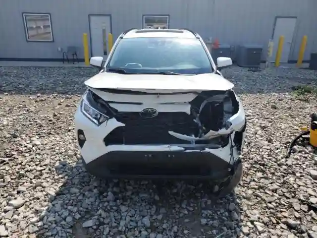 2T3A1RFV4MW161896 2021 TOYOTA RAV4-4