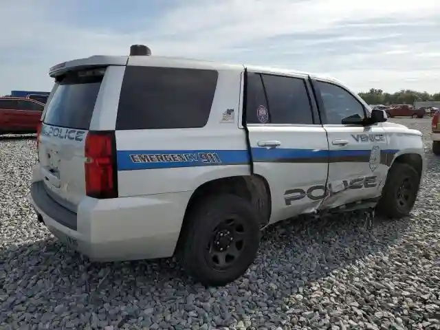 1GNLCDEC2JR275159 2018 CHEVROLET TAHOE-2