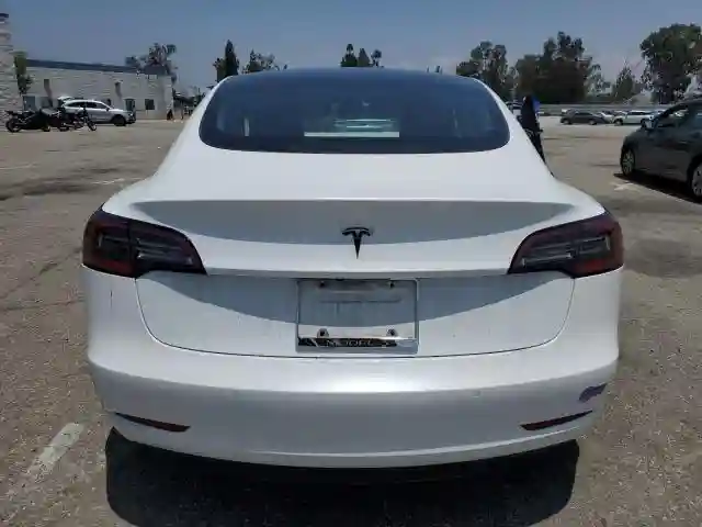 5YJ3E1EA5JF076838 2018 TESLA MODEL 3-5
