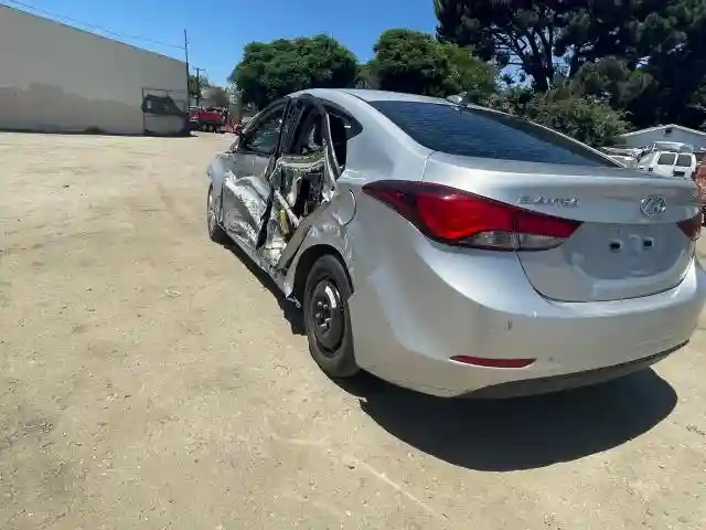 KMHDH4AEXGU542958 2016 HYUNDAI ELANTRA-2