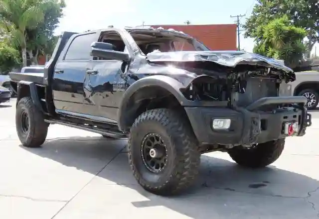 3C6UR5FL1JG156901 2018 RAM 2500-0