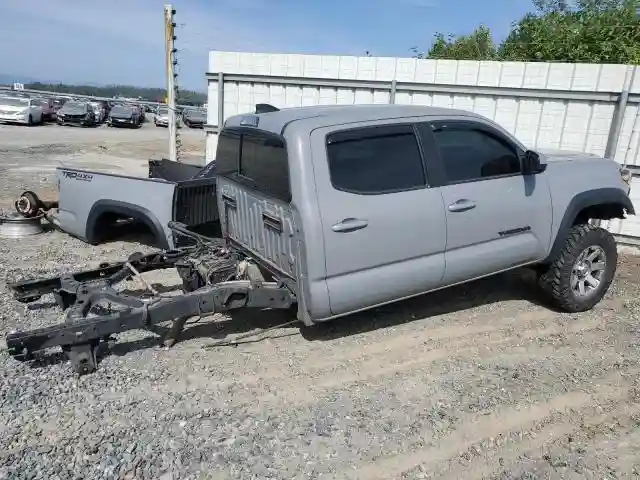 3TMCZ5AN5LM346055 2020 TOYOTA TACOMA-2