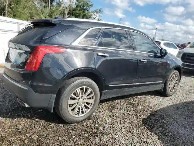 1GYKNCRS7HZ130553 2017 CADILLAC XT5-2