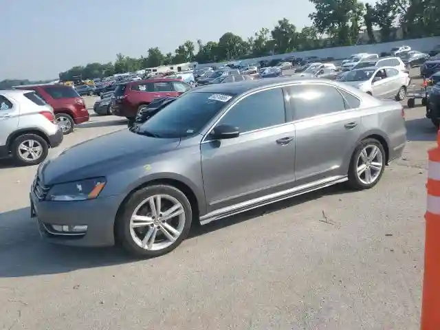 1VWCM7A34FC108922 2015 VOLKSWAGEN PASSAT-0