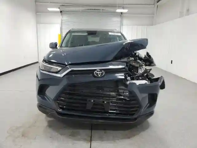5TDAAAA5XSS024890 2025 TOYOTA GRAND HIGH-4