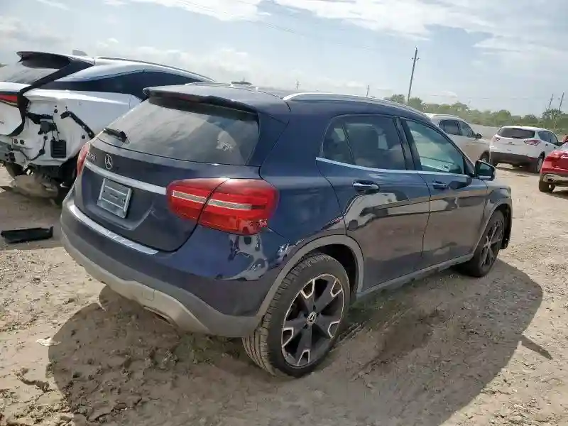 WDCTG4EB8JJ414952 2018 MERCEDES-BENZ GLA-CLASS-2