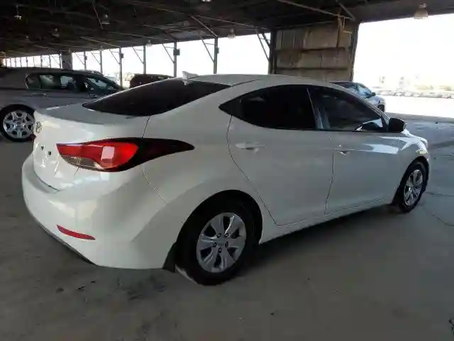 5NPDH4AE8GH760704 2016 HYUNDAI ELANTRA-2