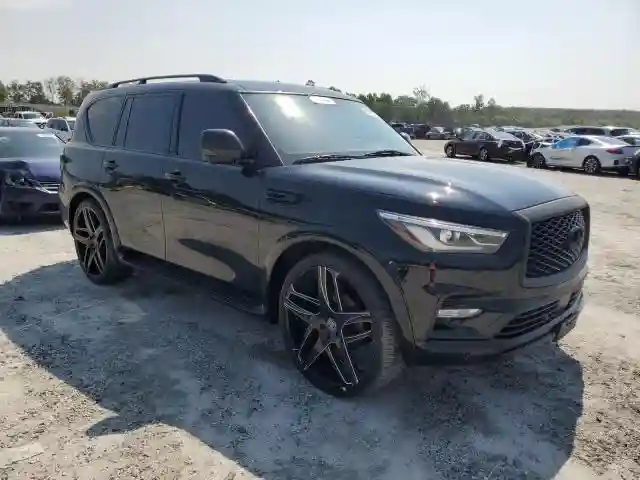 JN8AZ2NEXJ9192619 2018 INFINITI QX80-3