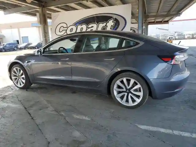 5YJ3E1EA3JF003418 2018 TESLA MODEL 3-1