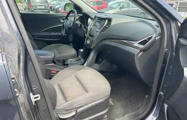KM8SNDHF1HU176131 2017 HYUNDAI SANTA FE-4