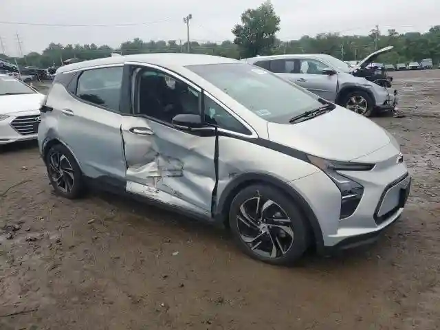 1G1FX6S08P4133686 2023 CHEVROLET BOLT-3