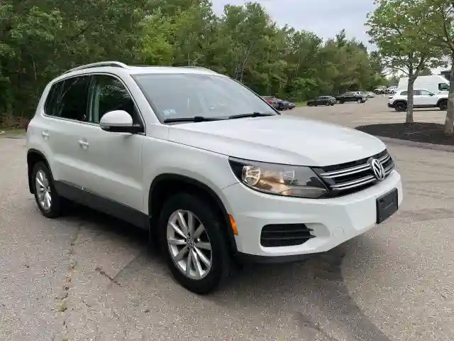 WVGSV7AX7HW511918 2017 VOLKSWAGEN TIGUAN-0