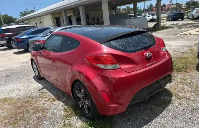KMHTC6AD4GU258111 2016 HYUNDAI VELOSTER-2